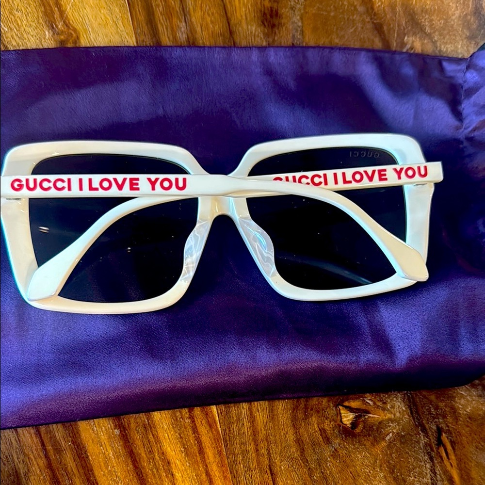 “Gucci I Love You” Gucci Sunglasses